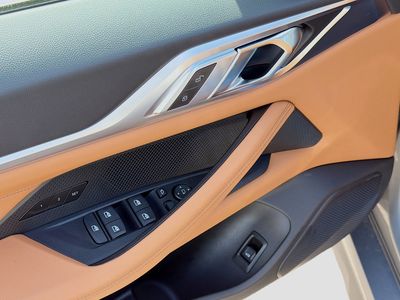 2026 BMW i4 - Photo 22