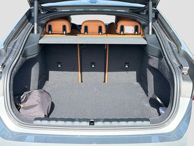 2026 BMW i4 - Photo 11
