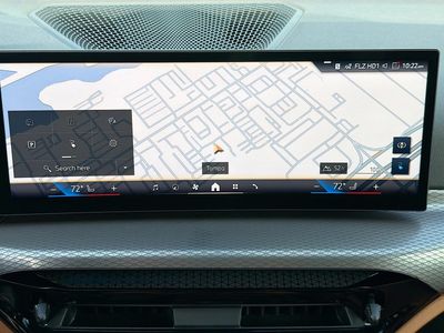 2026 BMW i4 - Photo 32