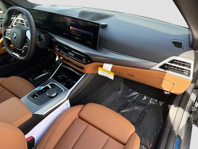 2026 BMW i4 - Photo 13