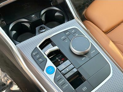 2026 BMW i4 - Photo 28