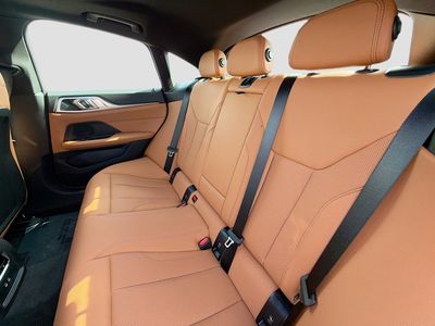 2026 BMW i4 - Photo 20
