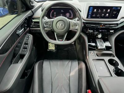 2025 Acura MDX - Photo 17
