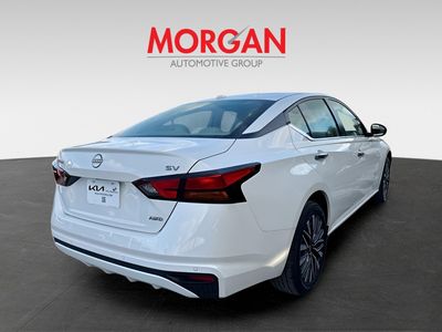 2024 Nissan Altima — photo 8 view