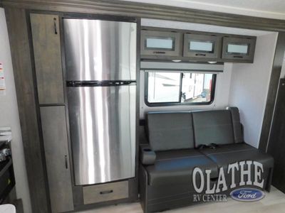 2024 Coachmen RV Leprechaun - Photo 13