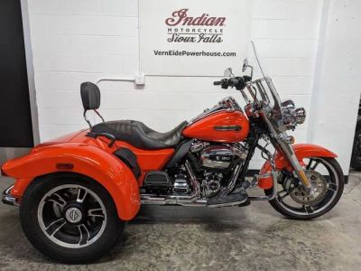 2020 Harley-Davidson® FLRT - Freewheeler® — front three-quarter view