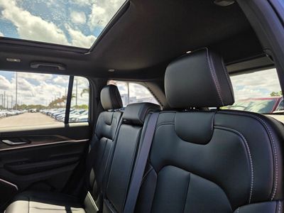 2026 Jeep Grand Cherokee — photo 7 view