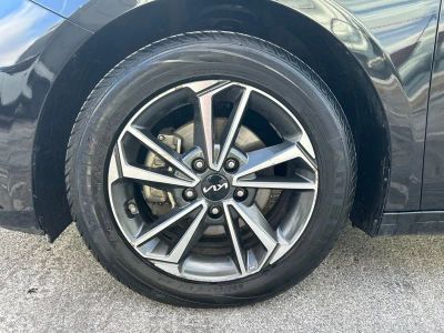 2023 Kia Forte LXS - Photo 11