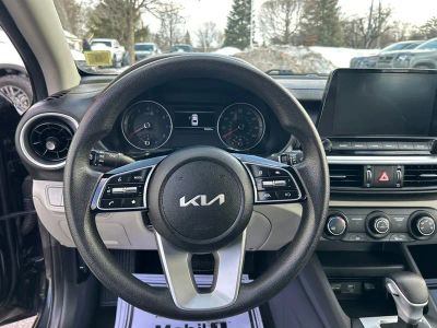2023 Kia Forte LXS - Photo 16