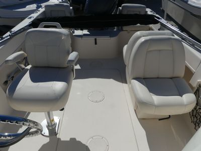2015 Grady White Freedom 205 - Photo 8