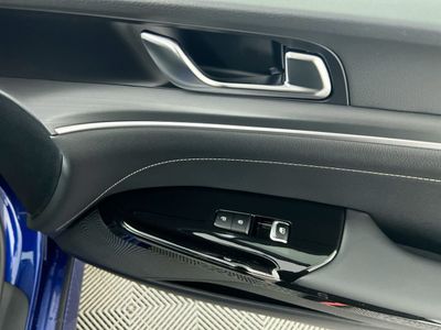 2026 Kia K5 — photo 30 view