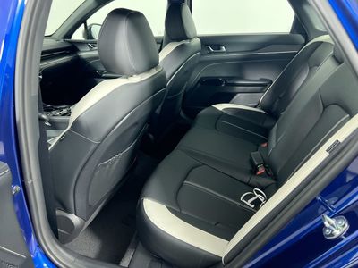 2026 Kia K5 — photo 27 view
