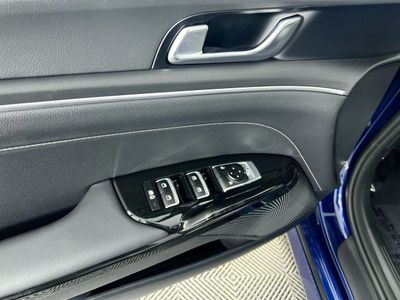 2026 Kia K5 — photo 16 view