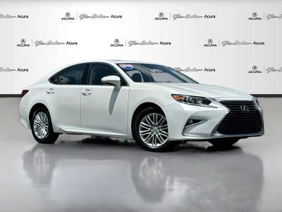 2016 Lexus ES — side profile view