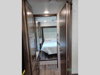 2025 Entegra Coach Odyssey — photo 40 view