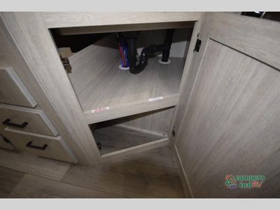 2026 Coachmen RV Catalina Legacy — photo 41 view