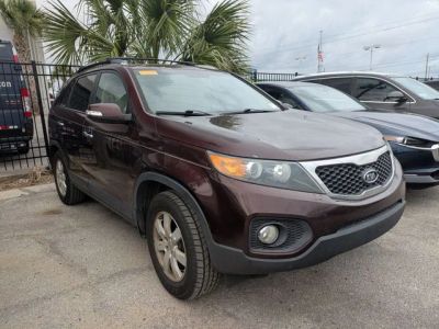2013 Kia Sorento — side profile view