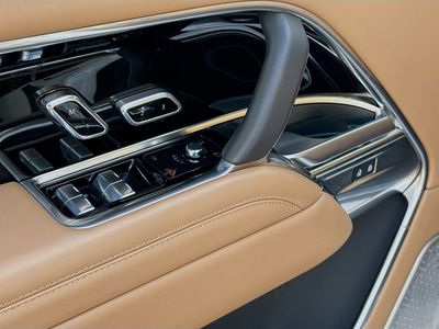 2025 Land Rover Range Rover - Photo 23