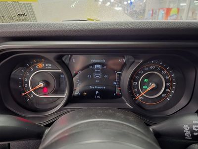 2026 Jeep Wrangler — photo 19 view