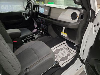 2026 Jeep Wrangler — photo 27 view