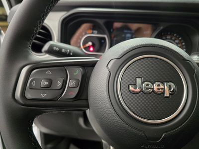 2026 Jeep Wrangler — photo 17 view