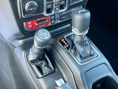 2026 Jeep Wrangler - Photo 14