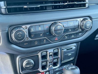 2026 Jeep Wrangler - Photo 28
