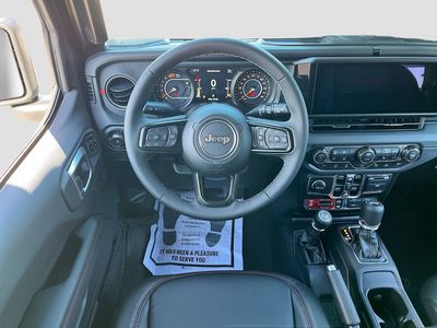 2026 Jeep Wrangler - Photo 19