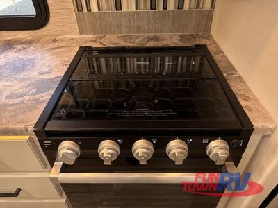 2022 Thor Motor Coach ACE — photo 54 view