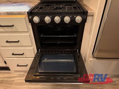 2022 Thor Motor Coach ACE — photo 52 view