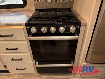 2022 Thor Motor Coach ACE — photo 51 view