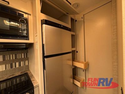 2022 Thor Motor Coach ACE — photo 60 view