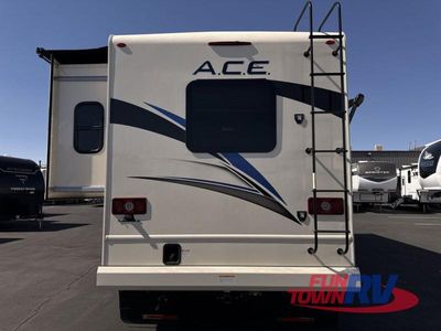 2022 Thor Motor Coach ACE — photo 8 view