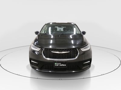 2023 Chrysler Pacifica — side profile view