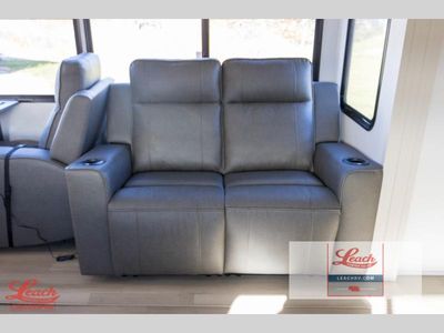 2026 Momentum G-Class 394G - Photo 19