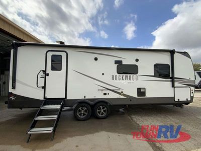 2023 Forest River RV Rockwood Ultra Lite — photo 9 view