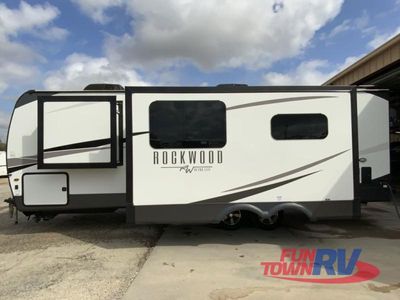2023 Forest River RV Rockwood Ultra Lite — detail view
