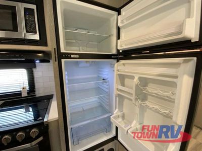 2023 Forest River RV Rockwood Ultra Lite — photo 16 view