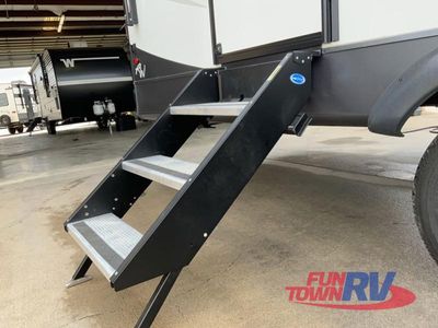 2023 Forest River RV Rockwood Ultra Lite — photo 32 view