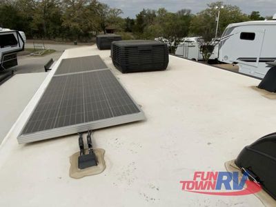 2023 Forest River RV Rockwood Ultra Lite — photo 10 view