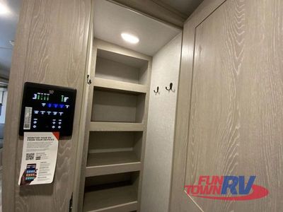 2023 Forest River RV Rockwood Ultra Lite — photo 26 view