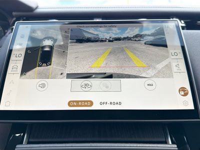 2026 Land Rover Range Rover Velar — photo 34 view
