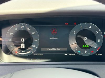 2026 Land Rover Range Rover Velar — photo 41 view