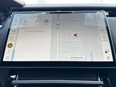 2026 Land Rover Range Rover Velar — photo 33 view