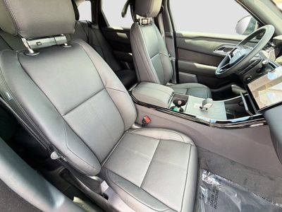 2026 Land Rover Range Rover Velar — photo 15 view