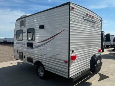 2016 Keystone RV Summerland - Photo 4