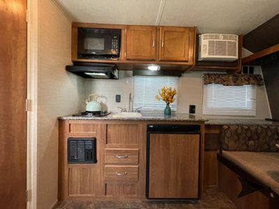 2016 Keystone RV Summerland - Photo 10