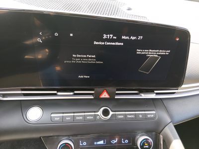 2024 Hyundai Elantra — photo 19 view