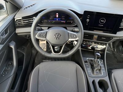 2026 Volkswagen Jetta - Photo 16