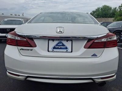 2017 Honda Accord — detail view